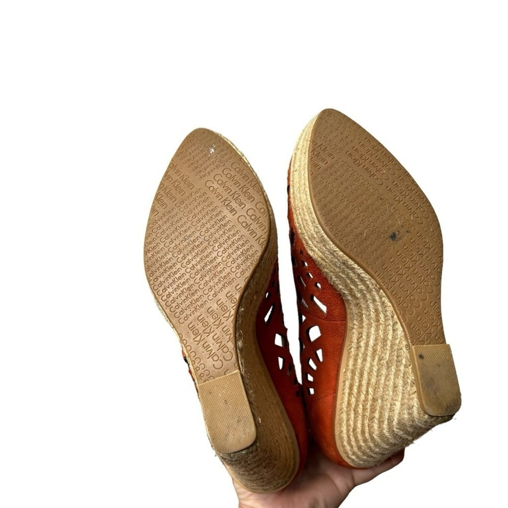 Calvin Klein Burnt Orange Viktoria Suede Espadrille Wedge Sandal Lasercut Size 9 - Picture 13 of 16